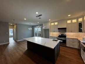 2533  Jonesboro Avenue , Dallas Texas 75228