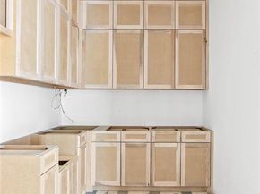 5827  Del Roy Drive , Dallas Texas 75230