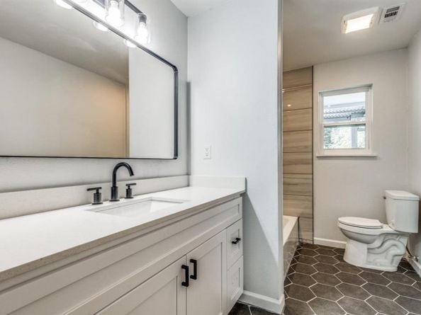 8011  Woodhue Road , Dallas Texas 75228