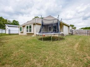 3878  Castle Hills  , Dallas Texas 75241