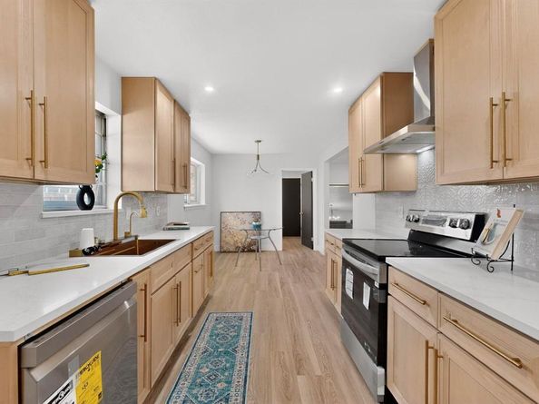 817  Daventry Drive , Garland Texas 75040