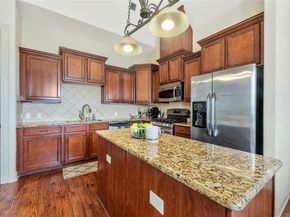 571  Rockingham Drive , Irving Texas 75063