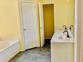 1321  PAWNEE Trail , Carrollton Texas 75007