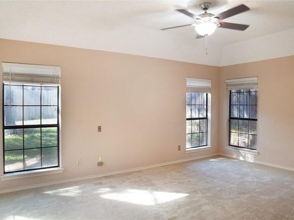 5202  Bradley Lane , Arlington Texas 76017