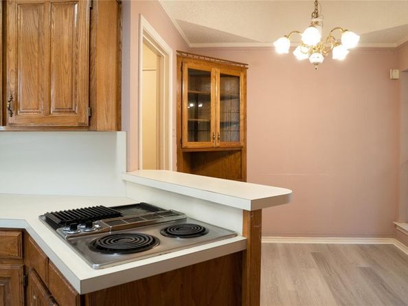 5202  Bradley Lane , Arlington Texas 76017