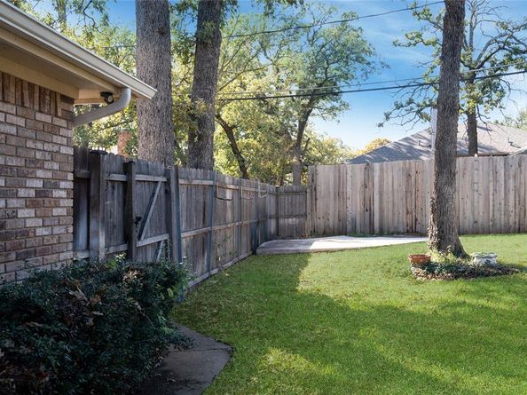 5202  Bradley Lane , Arlington Texas 76017