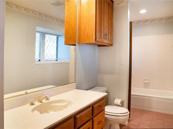 5202  Bradley Lane , Arlington Texas 76017