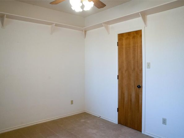 5202  Bradley Lane , Arlington Texas 76017