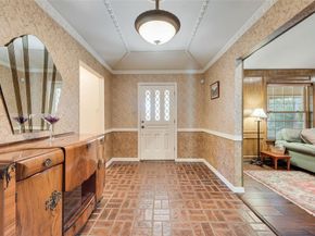 1719  Autumn Lane , Arlington Texas 76012