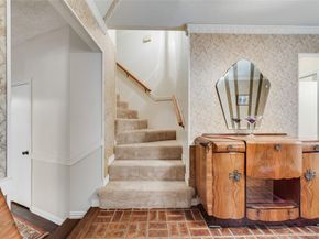 1719  Autumn Lane , Arlington Texas 76012