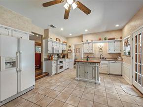 1719  Autumn Lane , Arlington Texas 76012