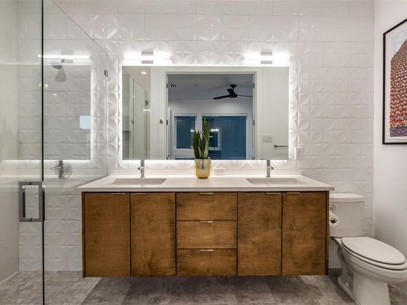 4805  Manett Street  101, Dallas Texas 75204