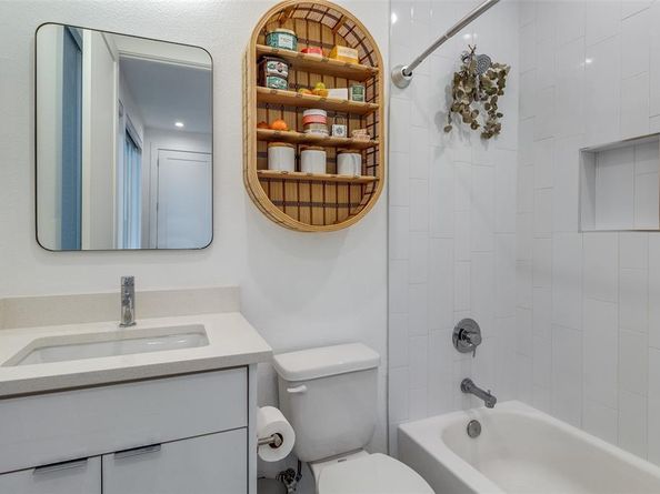 4805  Manett Street  101, Dallas Texas 75204