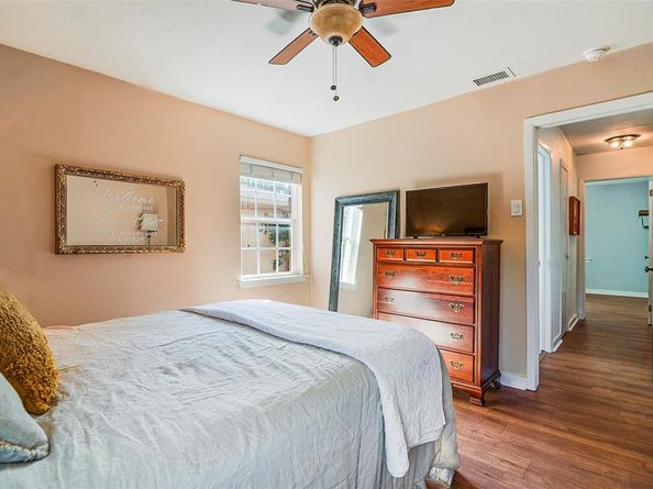 2625  Jonesboro Avenue , Dallas Texas 75228