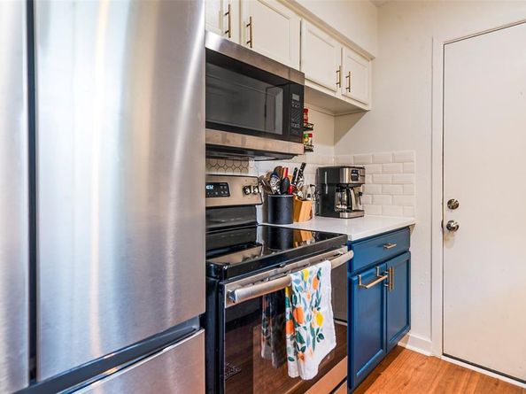 2625  Jonesboro Avenue , Dallas Texas 75228