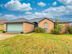 321  Village Parkway , Crowley Texas 76036