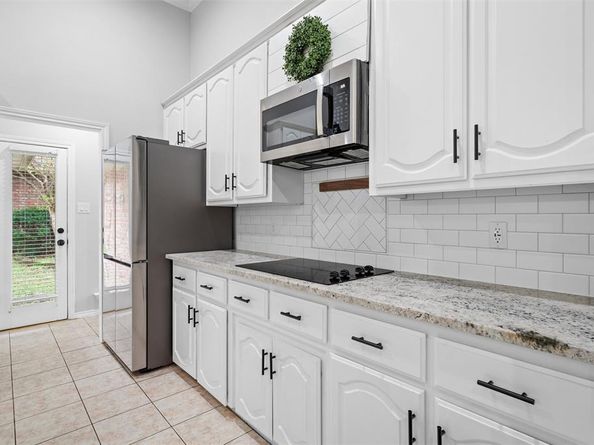 1429  Nettleton Drive , DeSoto Texas 75115