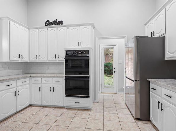 1429  Nettleton Drive , DeSoto Texas 75115