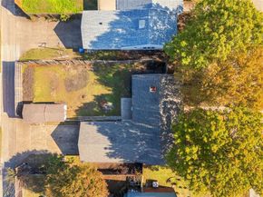 701  Melissa Lane , Garland Texas 75040