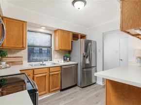 701  Melissa Lane , Garland Texas 75040