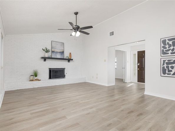 701  Melissa Lane , Garland Texas 75040