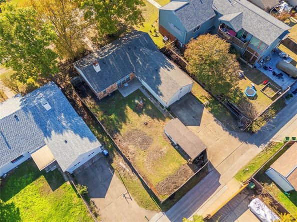 701  Melissa Lane , Garland Texas 75040