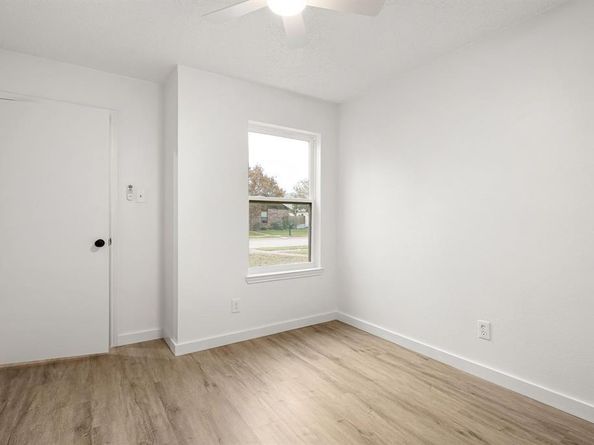 2334  Markland Street , Irving Texas 75060