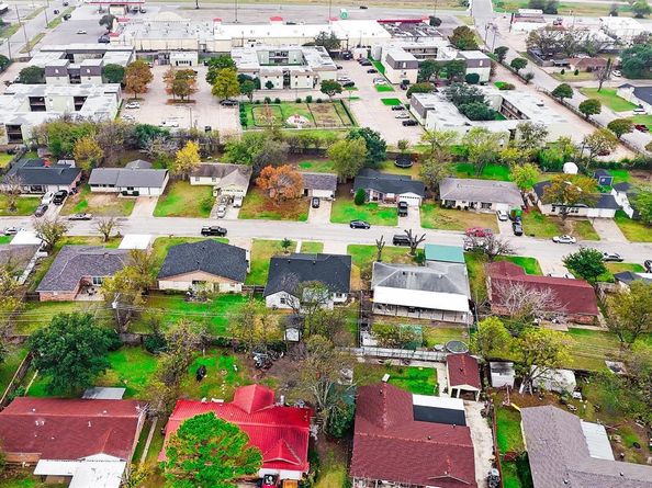 916  Kelley Drive , Everman Texas 76140