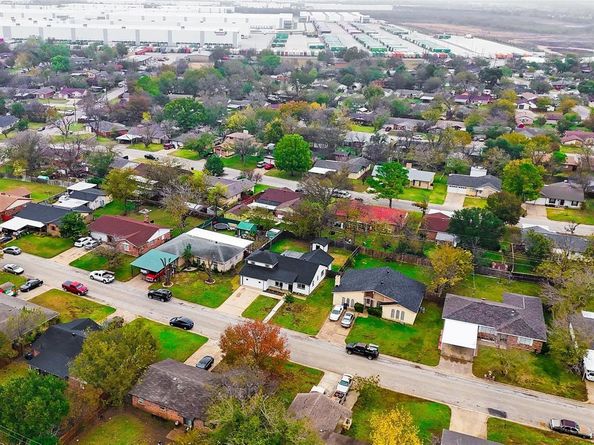 916  Kelley Drive , Everman Texas 76140