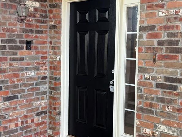 156  Leonard Street , Lewisville Texas 75057