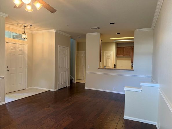 156  Leonard Street , Lewisville Texas 75057