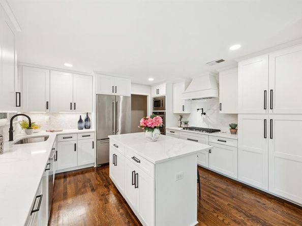 9717  Ravensway Drive , Dallas Texas 75238