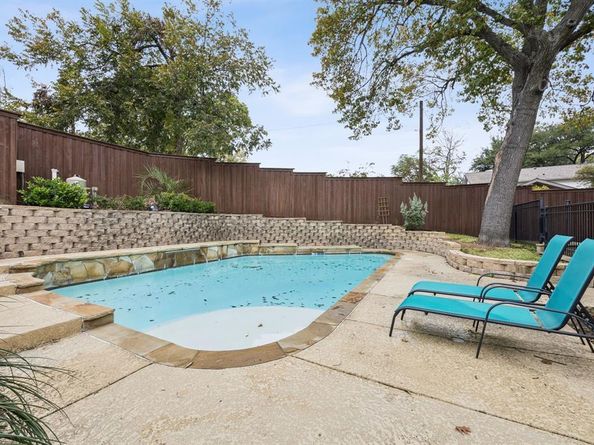 9717  Ravensway Drive , Dallas Texas 75238