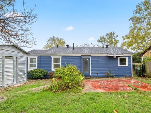 1713  Hemphill Drive , Dallas Texas 75216