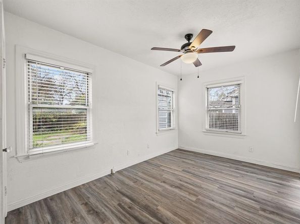 1713  Hemphill Drive , Dallas Texas 75216