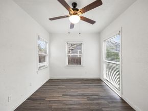 1713  Hemphill Drive , Dallas Texas 75216