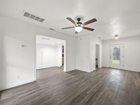 1713  Hemphill Drive , Dallas Texas 75216