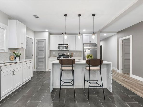 604 S Fitzhugh Avenue , Dallas Texas 75223