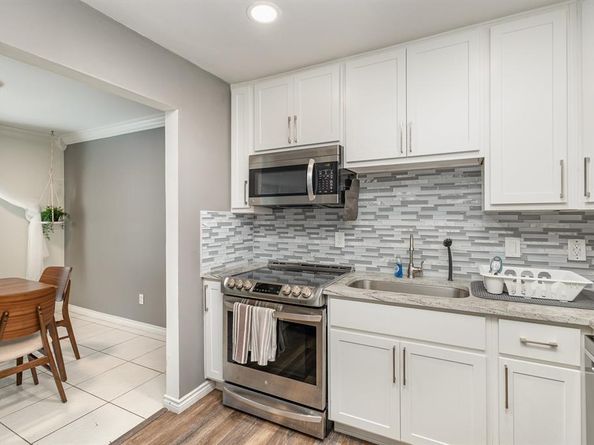 5051  Les Chateaux Drive  138, Dallas Texas 75235