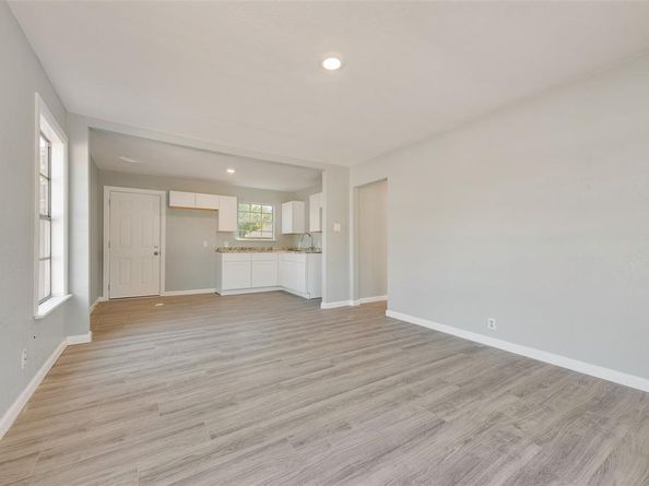 3700  Kimbo Road , Fort Worth Texas 76111