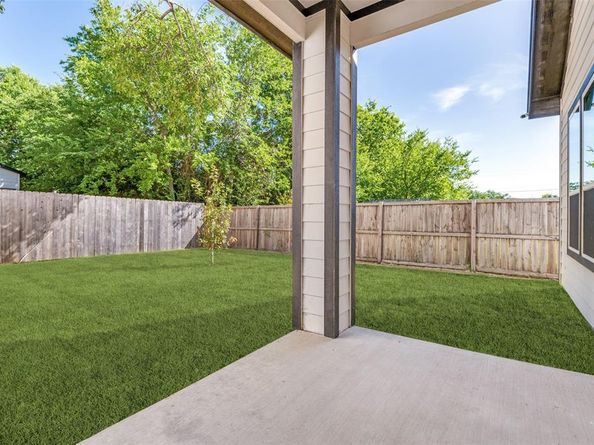 4113  Metropolitan Avenue , Dallas Texas 75210