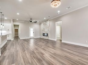 4113  Metropolitan Avenue , Dallas Texas 75210