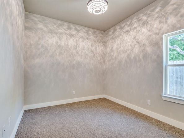 4113  Metropolitan Avenue , Dallas Texas 75210