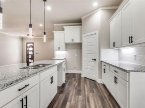 4113  Metropolitan Avenue , Dallas Texas 75210