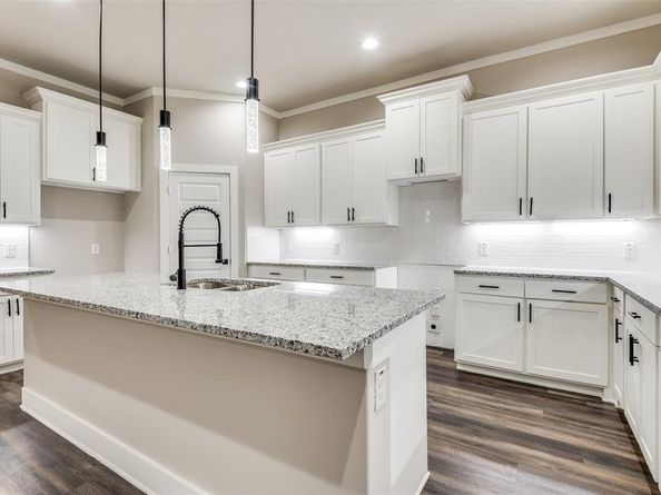 4113  Metropolitan Avenue , Dallas Texas 75210