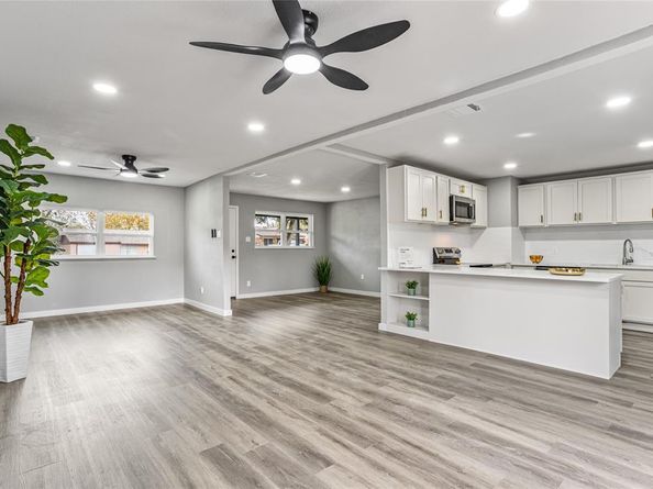 3924  Ambrose Drive , Dallas Texas 75241