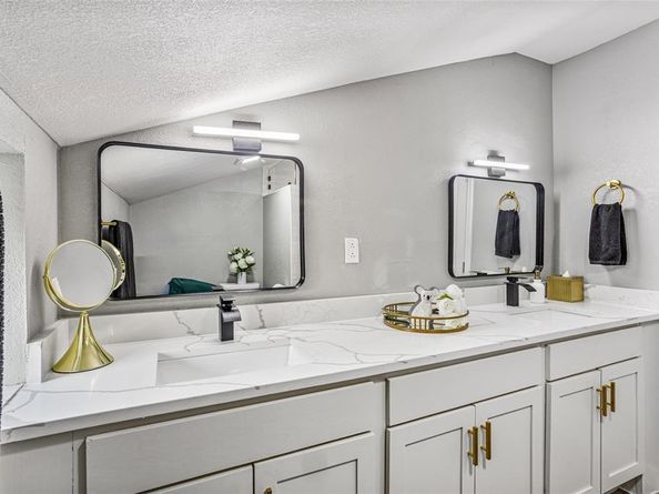 3924  Ambrose Drive , Dallas Texas 75241