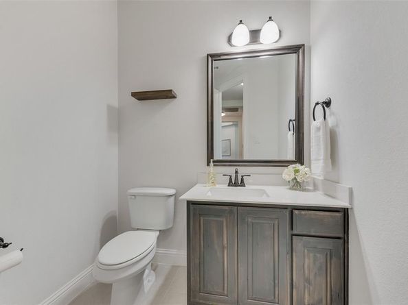 704  Toby Trail , Mansfield Texas 76063