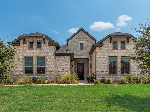 704  Toby Trail , Mansfield Texas 76063
