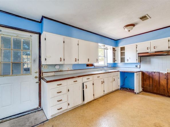 2324  Brockbank Drive , Irving Texas 75062